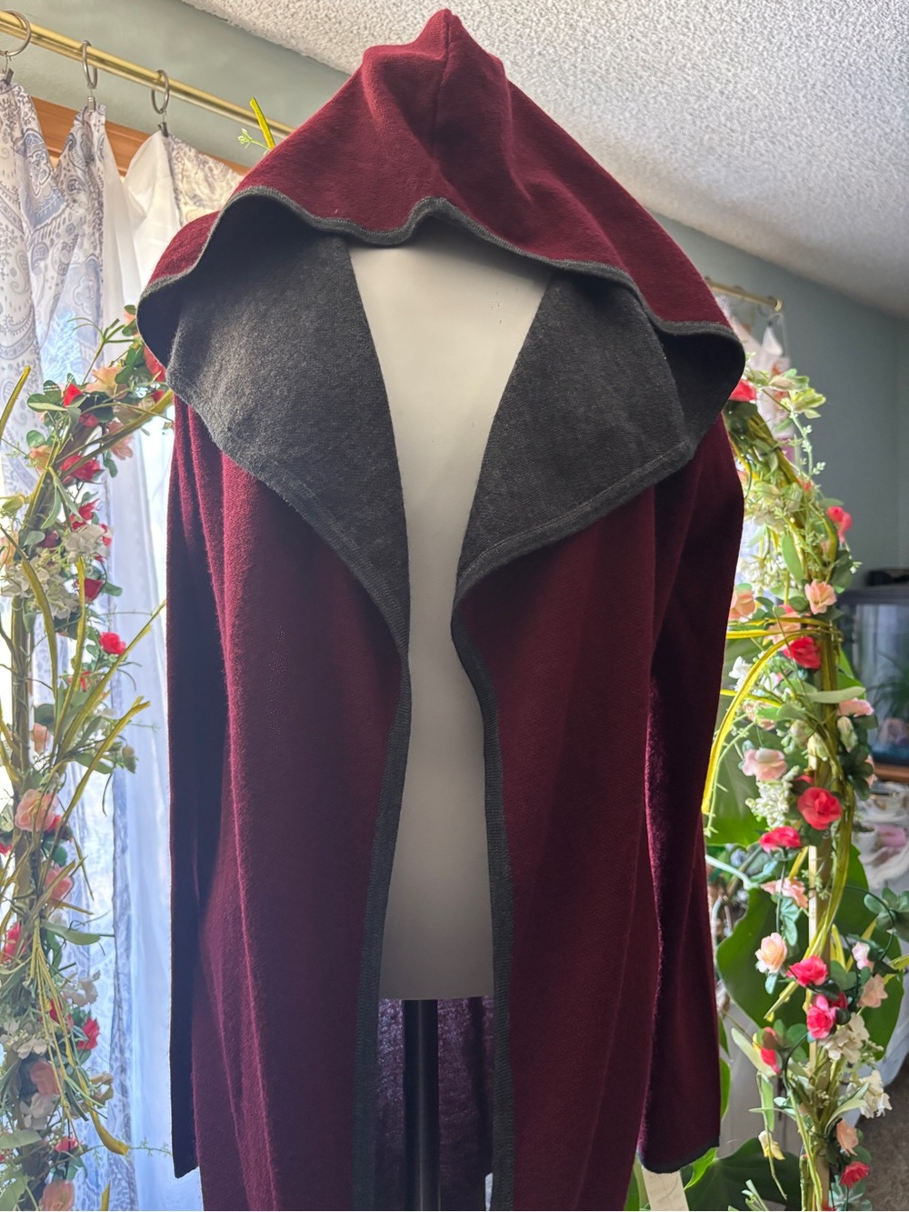 BNCI by Blanc Noir Burgundy and Gray Wool Blend Hooded Cardigan Women’s Size S